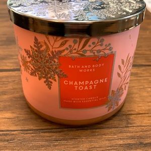 Bath & Body Works Champagne toast candle